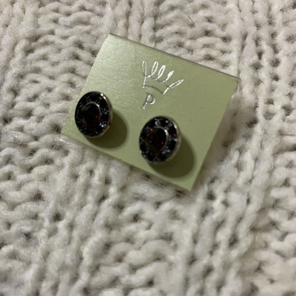 Patina purple(ish) earrings - NWOT - Picture 6 of 7